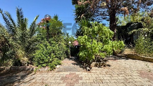 casa indipendente in vendita a Partinico in zona Parrini
