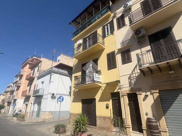 casa indipendente in vendita a Partinico