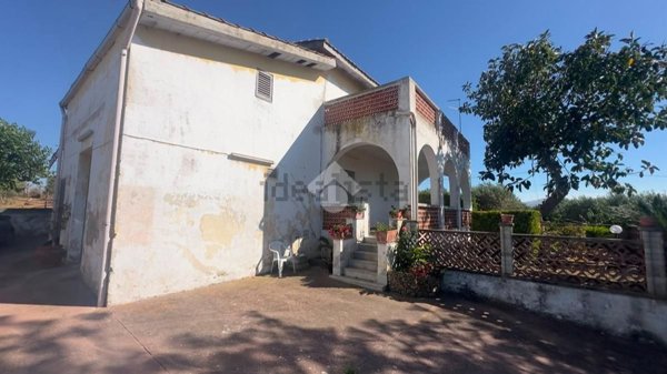 casa indipendente in vendita a Partinico in zona Parrini