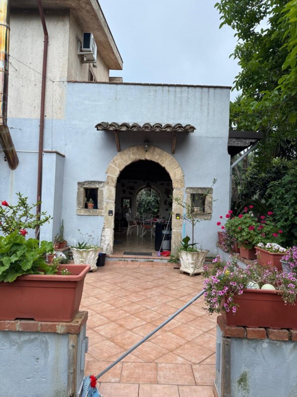 casa indipendente in vendita a Partinico