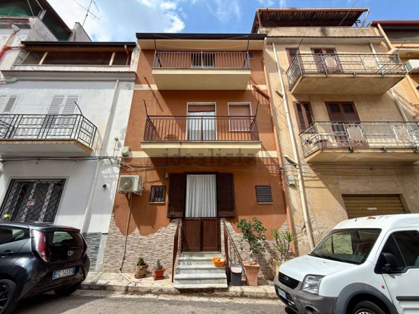casa indipendente in vendita a Partinico