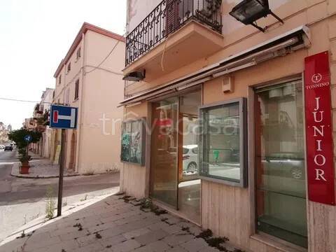 negozio in vendita a Partinico