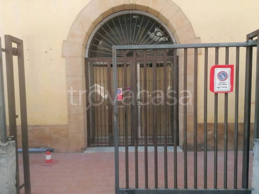 negozio in vendita a Partinico