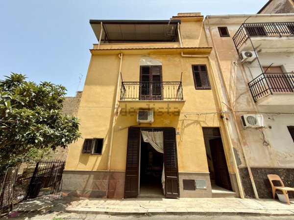 casa indipendente in vendita a Partinico