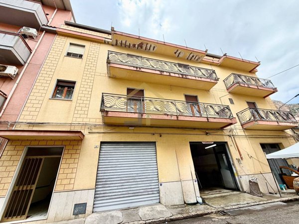 casa indipendente in vendita a Partinico
