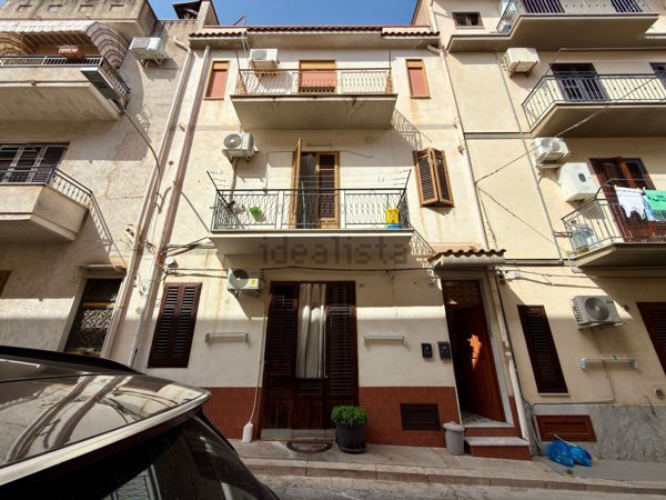 casa indipendente in vendita a Partinico