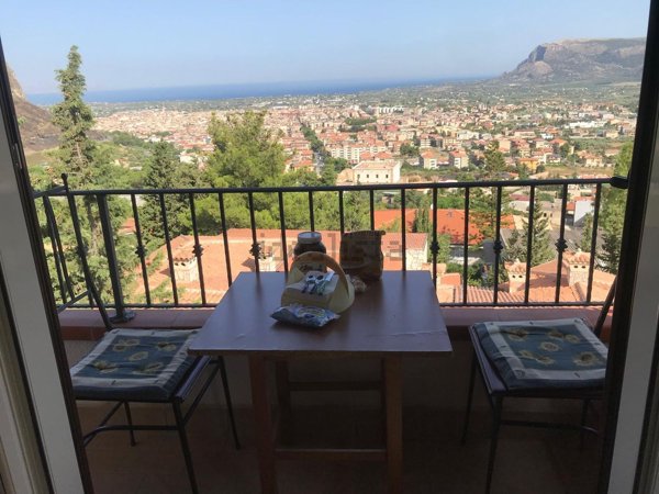 casa indipendente in vendita a Partinico in zona Parrini