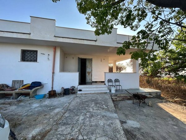 casa indipendente in vendita a Partinico in zona Parrini
