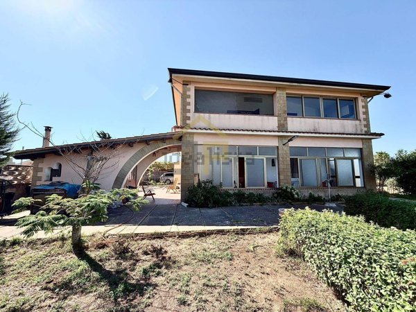 casa indipendente in vendita a Partinico in zona Parrini