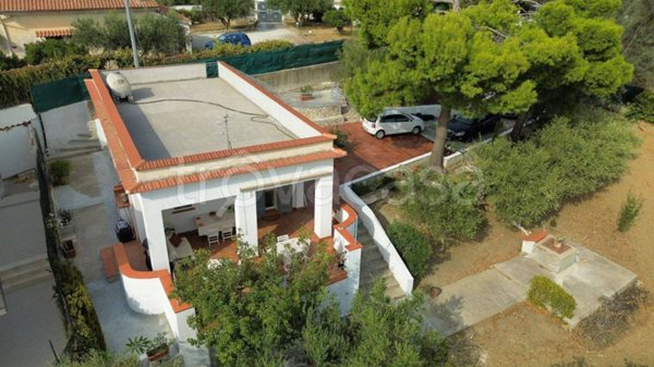 casa indipendente in vendita a Partinico in zona Parrini