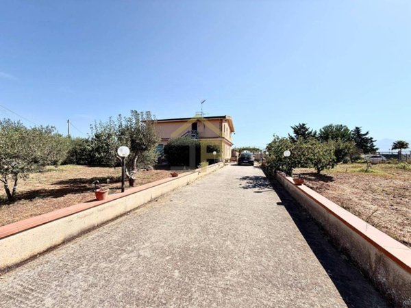 casa indipendente in vendita a Partinico in zona Parrini