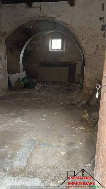 locale di sgombero in vendita a Partinico