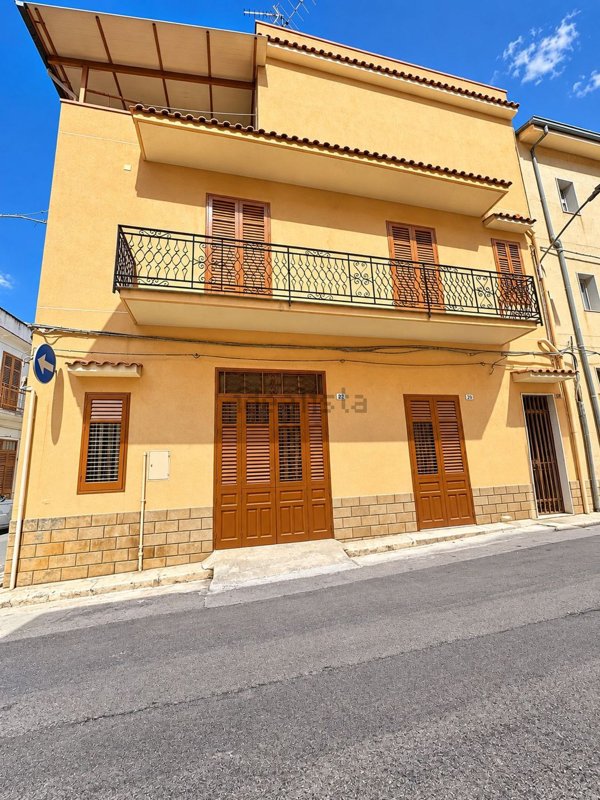 casa indipendente in vendita a Partinico