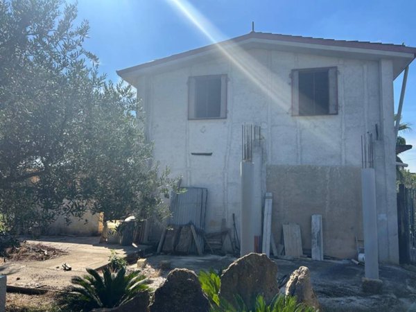 casa indipendente in vendita a Partinico