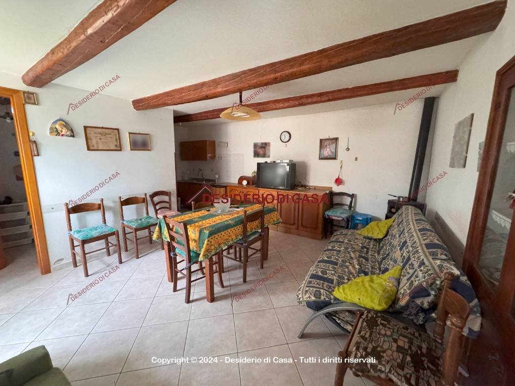 casa indipendente in vendita a Petralia Soprana
