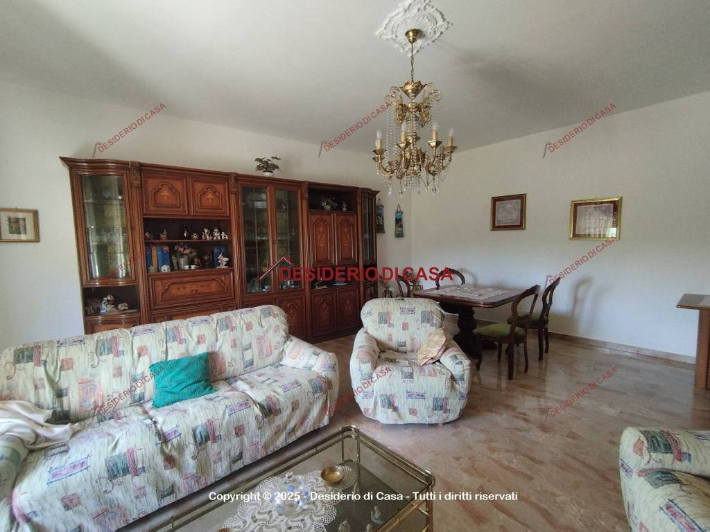 casa indipendente in vendita a Petralia Soprana in zona San Giovanni