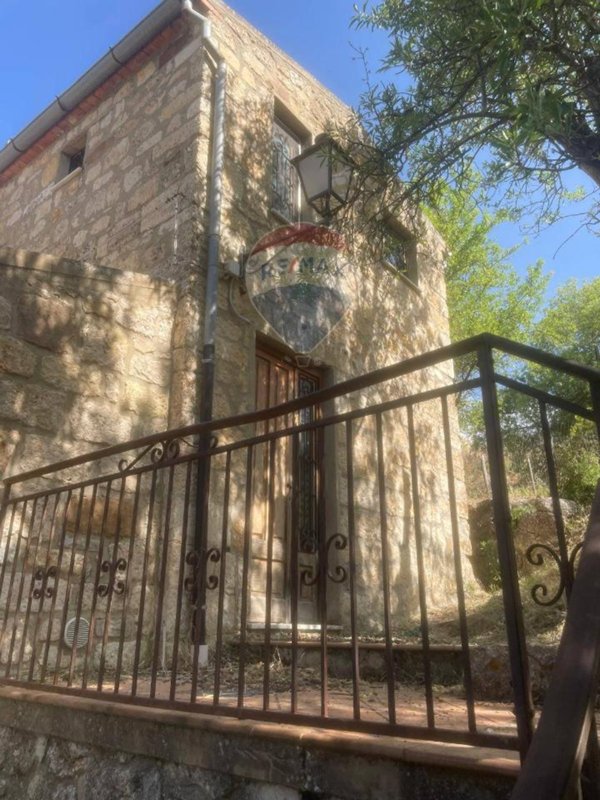 appartamento in vendita a Petralia Soprana in zona Salaci