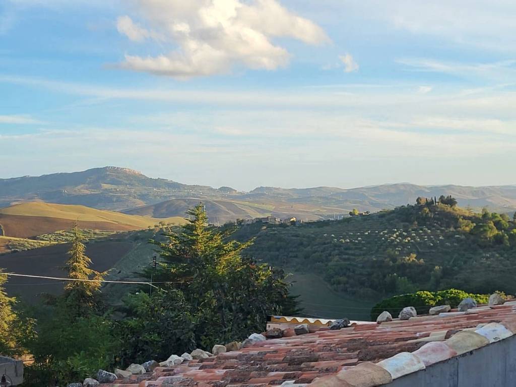 intera palazzina in vendita a Petralia Soprana in zona Cipampini