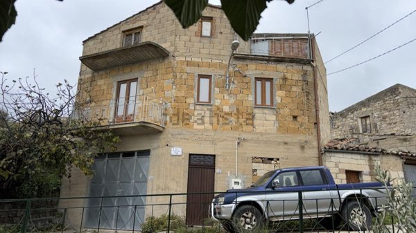 appartamento in vendita a Petralia Soprana in zona Cipampini