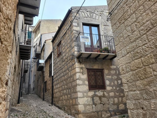 casa indipendente in vendita a Petralia Soprana