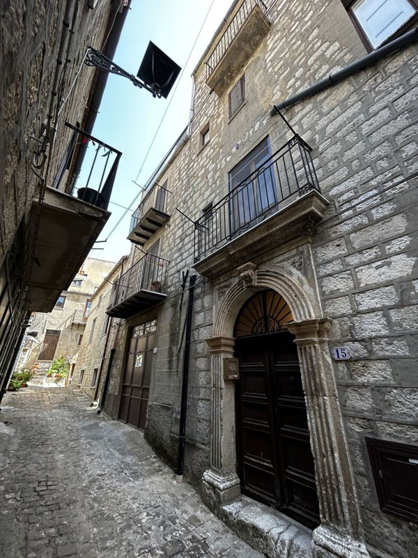 appartamento in vendita a Petralia Soprana