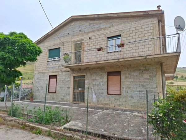 appartamento in vendita a Petralia Soprana in zona Raffo