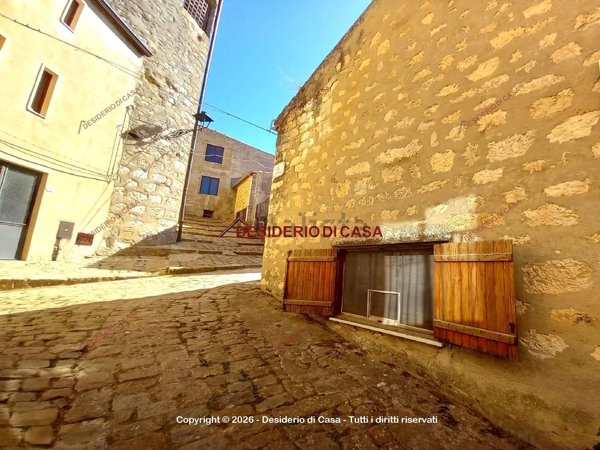casa indipendente in vendita a Petralia Soprana