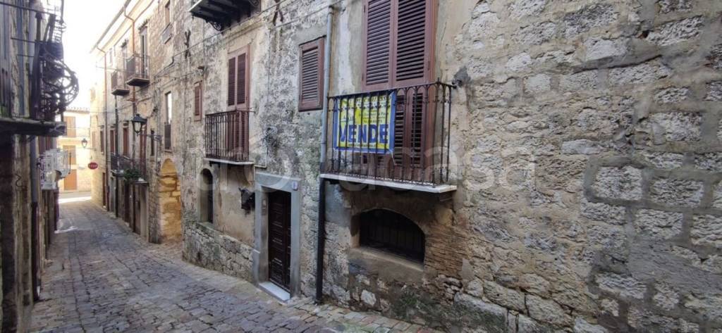 appartamento in vendita a Petralia Soprana