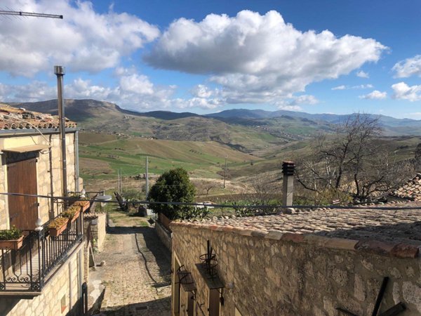 appartamento in vendita a Petralia Soprana in zona Pianello