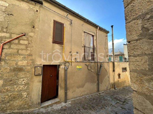 casa indipendente in vendita a Petralia Sottana in zona Piano Battaglia