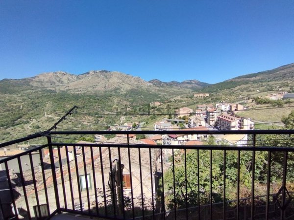 appartamento in vendita a Petralia Sottana