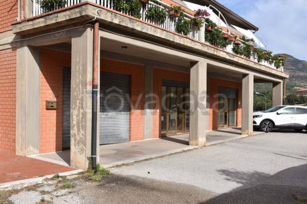 negozio in vendita a Petralia Sottana