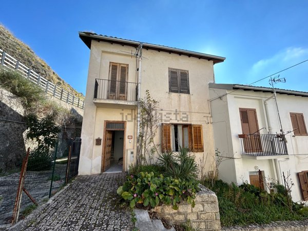 casa indipendente in vendita a Petralia Sottana