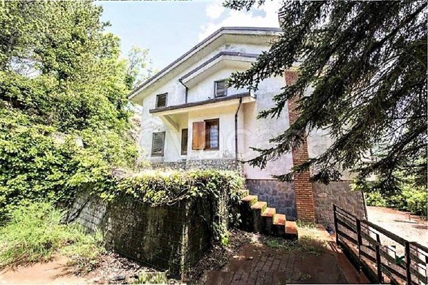 casa indipendente in vendita a Petralia Sottana in zona Piano Battaglia