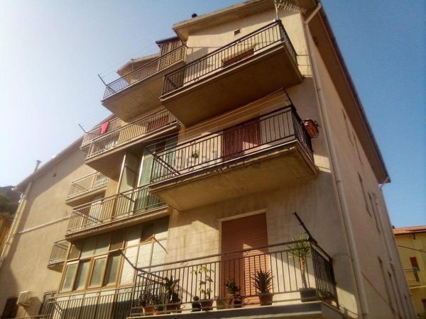 appartamento in vendita a Petralia Sottana