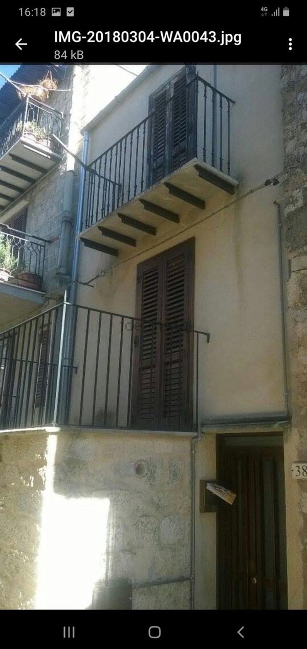 casa indipendente in vendita a Petralia Sottana in zona Piano Battaglia