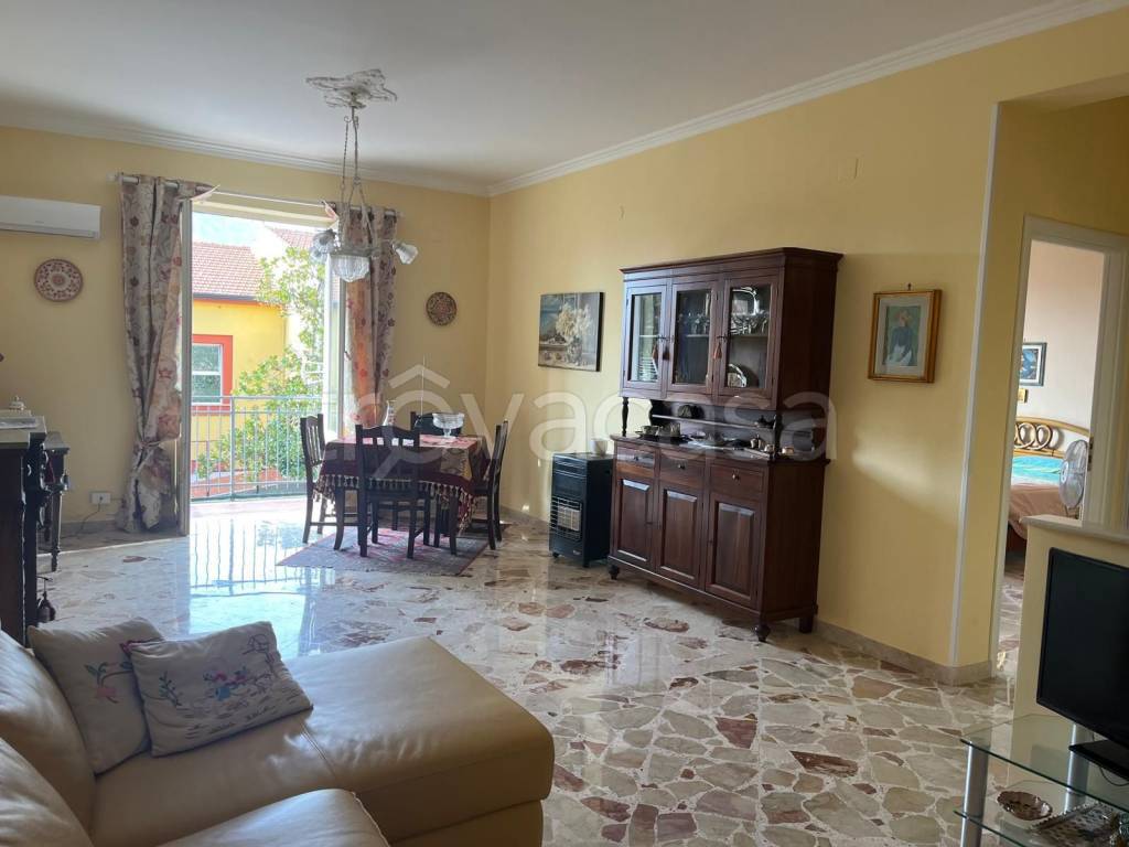 appartamento in vendita a Piana degli Albanesi