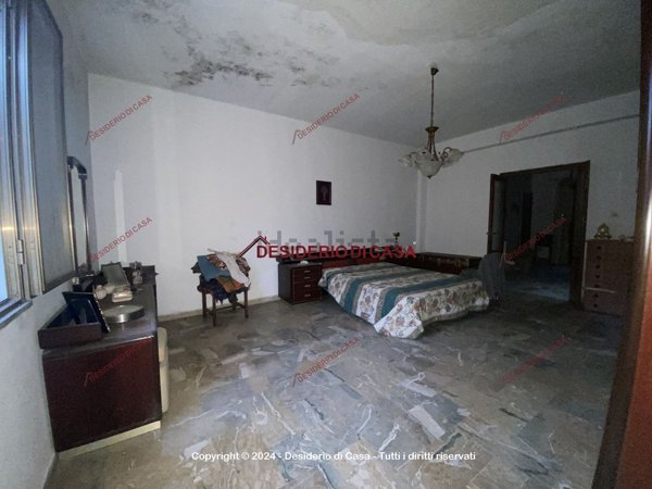 casa indipendente in vendita a Piana degli Albanesi