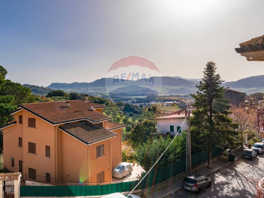 appartamento in vendita a Piana degli Albanesi