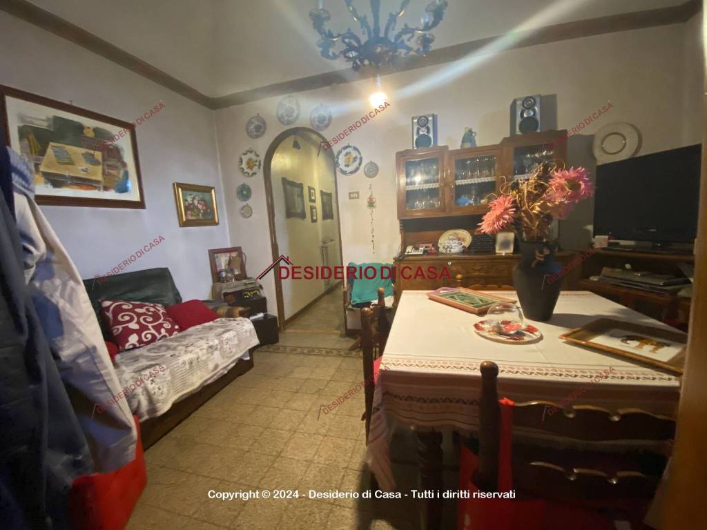 appartamento in vendita a Piana degli Albanesi