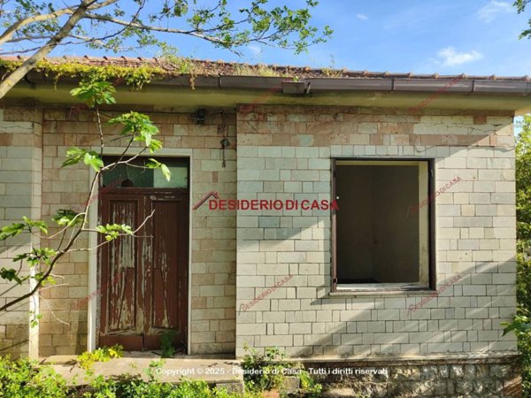 casa indipendente in vendita a Piana degli Albanesi