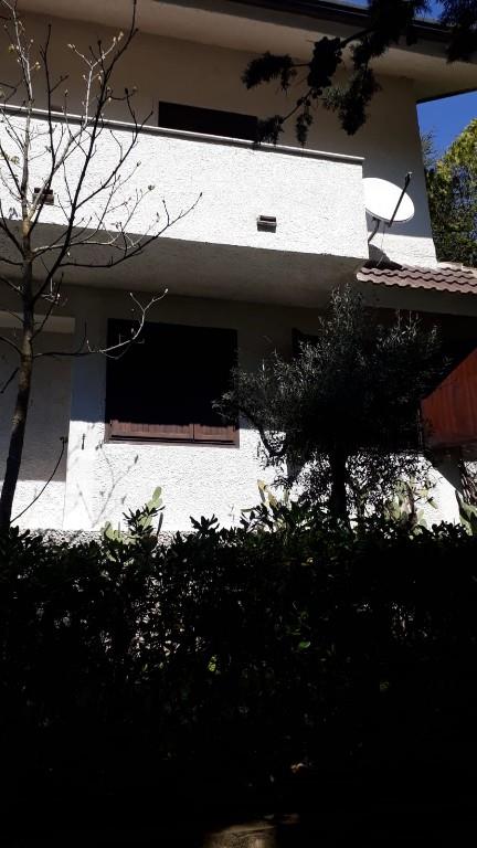 casa indipendente in vendita a Piana degli Albanesi