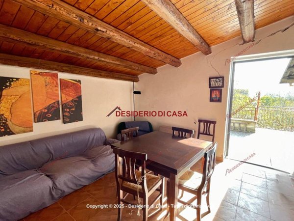 casa indipendente in vendita a Piana degli Albanesi