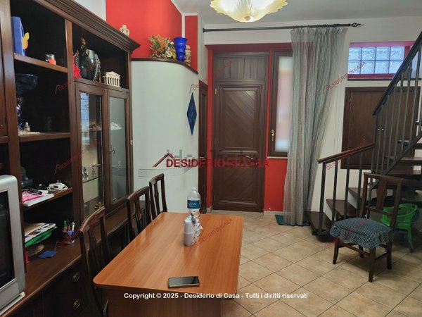 casa indipendente in vendita a Piana degli Albanesi