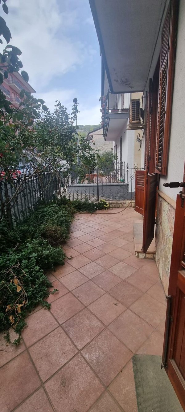 appartamento in vendita a Piana degli Albanesi