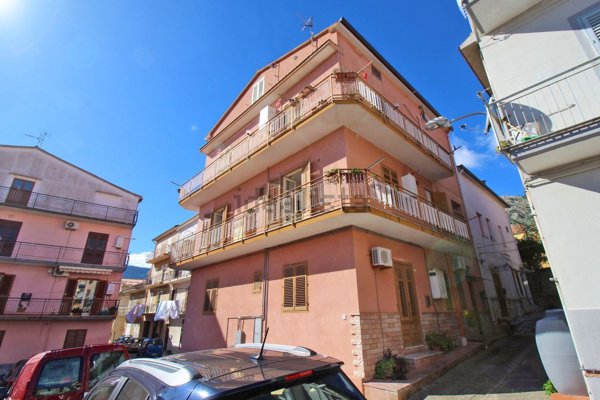 appartamento in vendita a Piana degli Albanesi