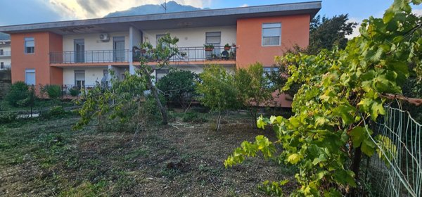 appartamento in vendita a Piana degli Albanesi