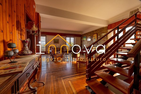 casa indipendente in vendita a Piana degli Albanesi