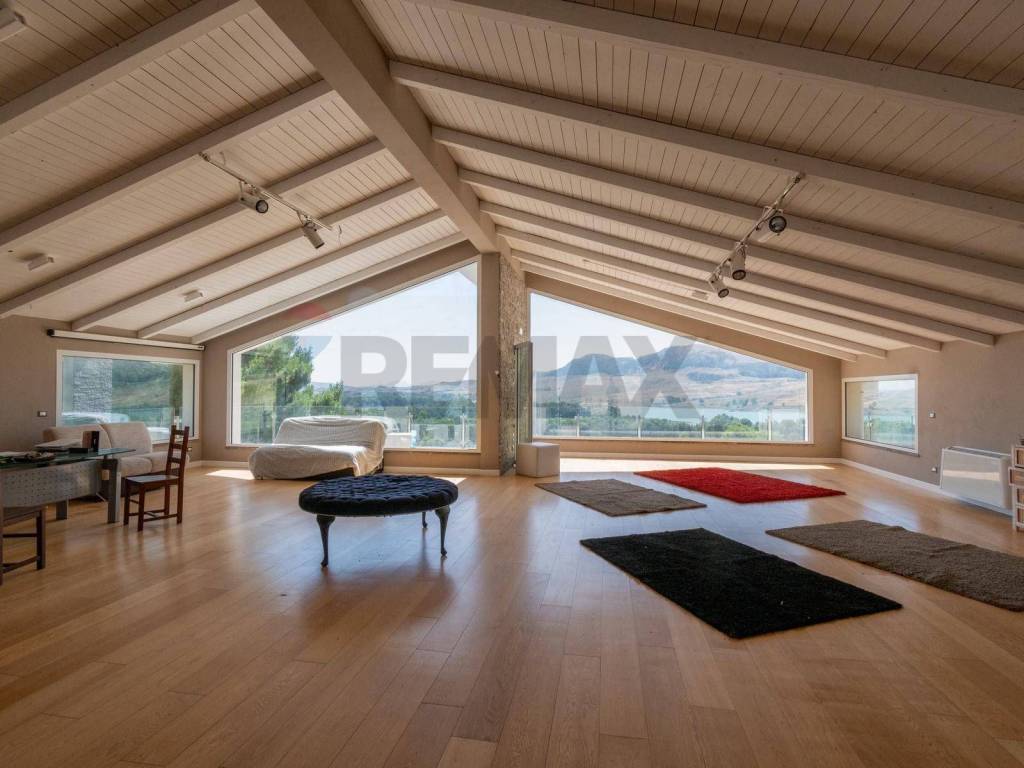 appartamento in vendita a Piana degli Albanesi