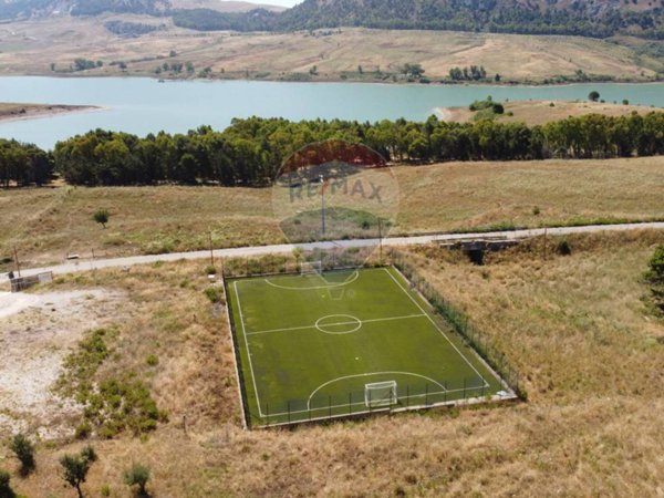 casa indipendente in vendita a Piana degli Albanesi